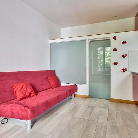 Beautiful Sunny Studio *ourcq*